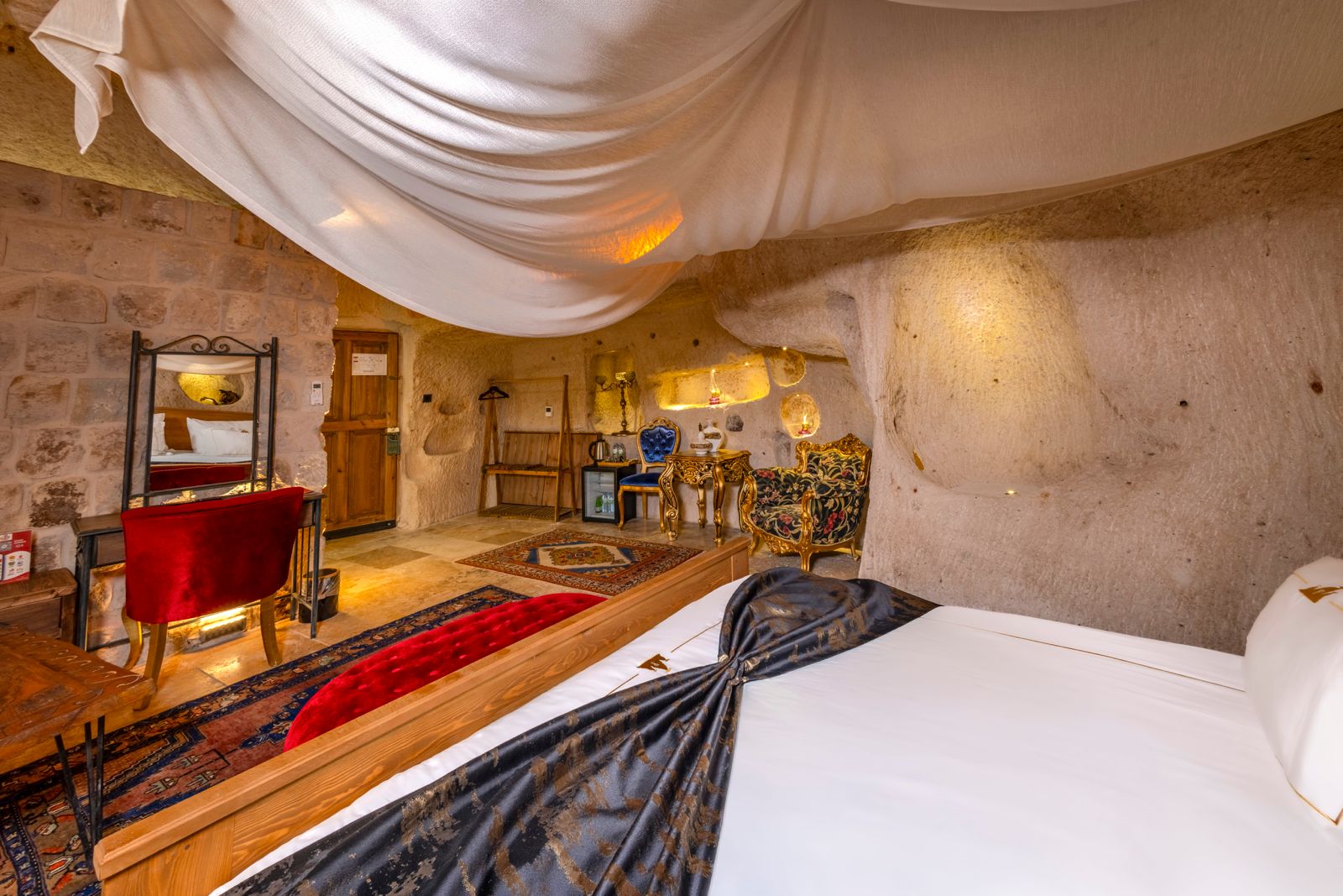 Patina Cappadocia King Cave Suite with Jacuzzi and View