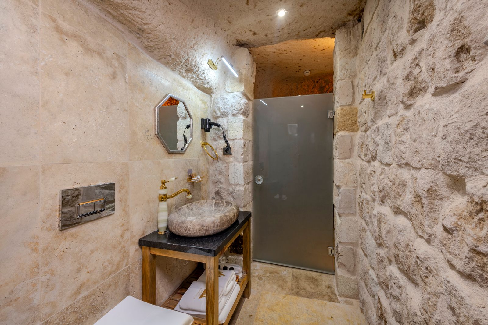 Patina Cappadocia King Cave Suite with Jacuzzi and View