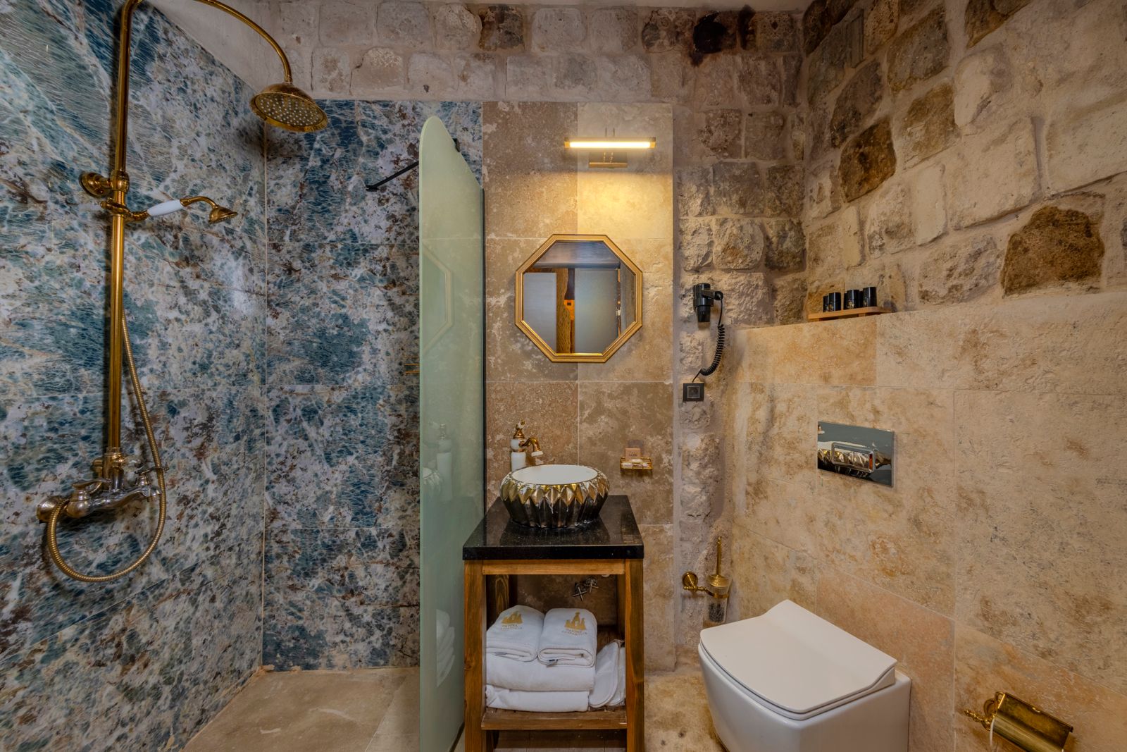Patina Cappadocia Lover's Cave with Jacuzzi